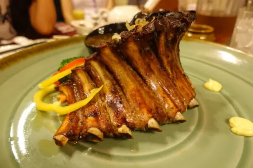 (胖樺食記)宜蘭礁溪無菜單餐廳「帝煲瓦罐煨湯館」，宮廷式裝潢/16小時煲湯/神秘粽