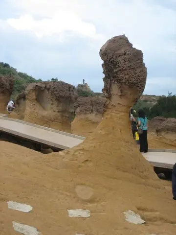 女王頭聞名~野柳