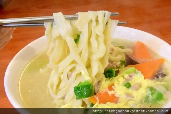 花花，甲飽沒【台北食記】維綸麵食館 公館50年老店 大滷搶鍋麵、木須炒麵銅板美食便宜好吃推薦