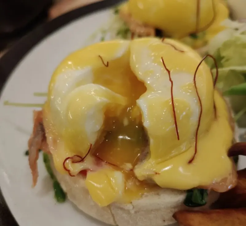 新竹 Glow Cafe 人氣推薦｜早午餐控必訪！煙燻鮭魚班