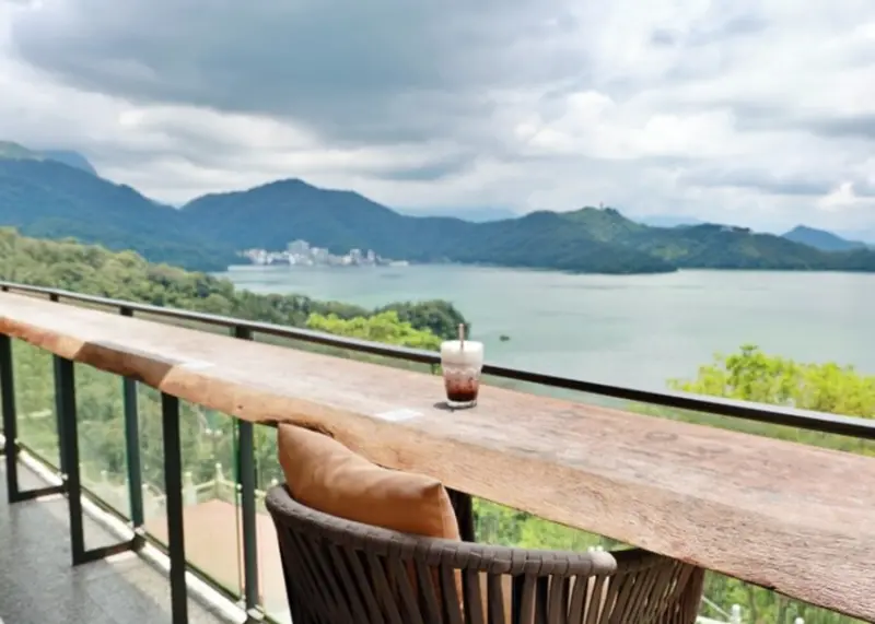 南投日月潭最美咖啡館！先得月湖景第一排，浪漫下午茶首選！