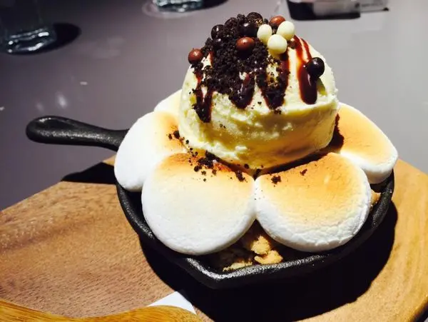 捷運南京復興站✿CU cafe✿視覺系甜點! 美味度也極高~ 推薦鐵板芭娜娜!!