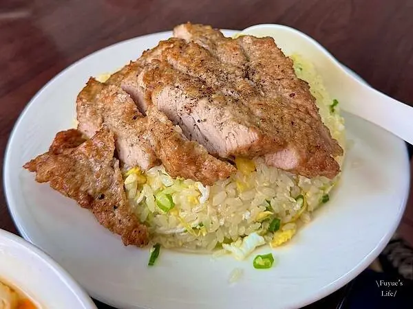 |台北北投‧小吃| 《丰清揚小吃店》鼎泰豐的師傅開的小吃店,捷運新北投