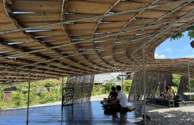 超越觀光的藝術島嶼！在瀨戶內豐島，連水珠、稻田、橄欖豬都能成為一場藝術。