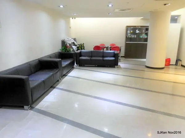 (洛碁新仕界大飯店 / 台北車站 / 西門町住宿)「洛碁新仕界大飯店」(3-1)環境篇 ---西城特色旅館住宿商務周全完善，周邊觀光景點豐盛又多元。