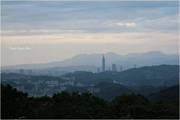 [台北文山]貓空龍門客棧｜從茶園走進餐桌，山嵐中的中式佳餚與