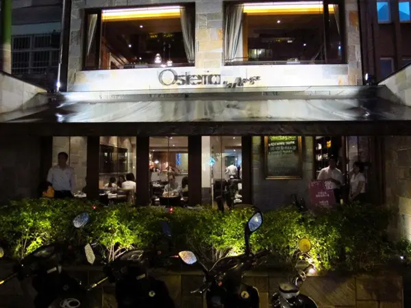 小巷內就可感受100%義大利風情