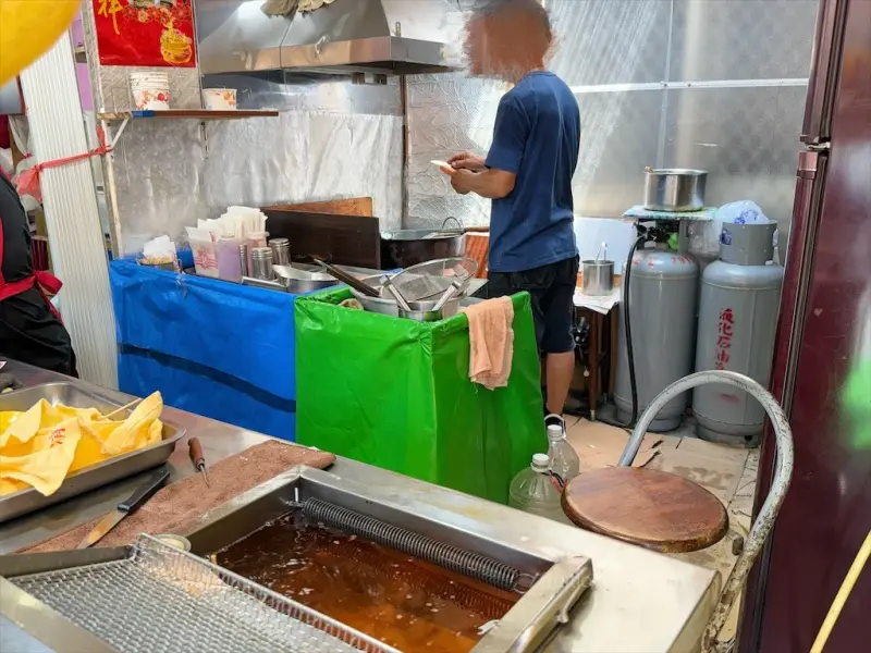 白沙屯鲍芝林［杏鮑菇/熱狗］ | 苗栗通霄炸物，原拱天宮廟口現炸杏鮑菇、熱狗，杏鮑菇、熱狗是許多人推薦的 @果果愛Fruitlove