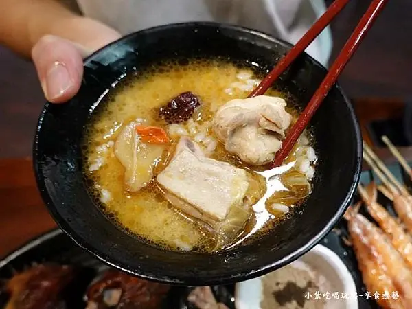 麻油雞湯泡麵-雞老闆桶仔雞萬隆店.jpg