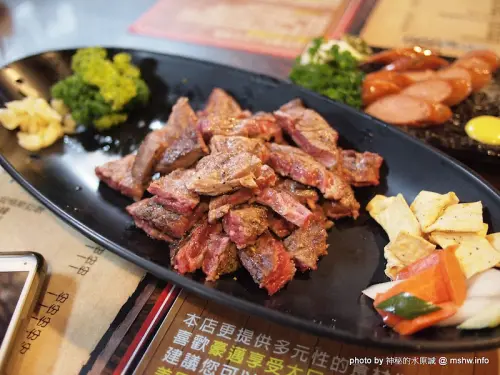 牛賀牛賀~其實你應該是哞賀吧!?想翻桌的原味炭燒德州大牛排