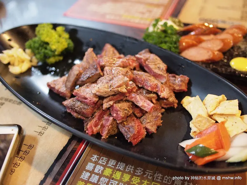 牛賀牛賀~其實你應該是哞賀吧!?想翻桌的原味炭燒德州大牛排