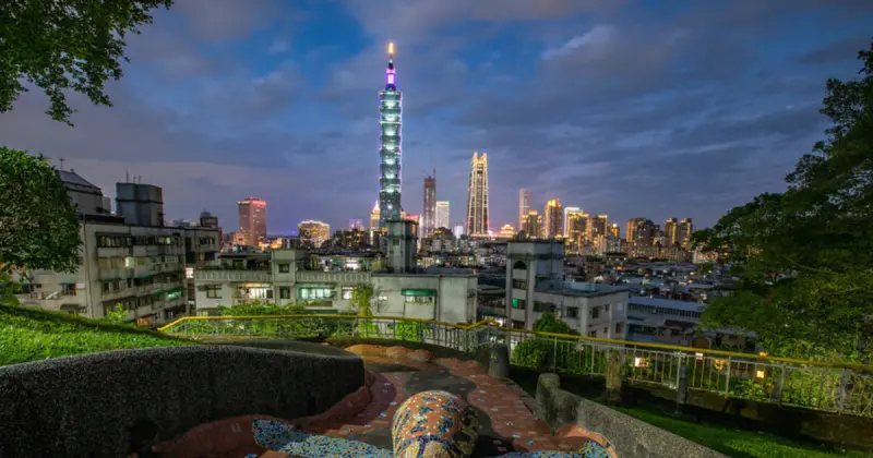 台北101國慶煙火觀賞點！7大台北101夜景景點推薦，隱藏版信義區景點公開。