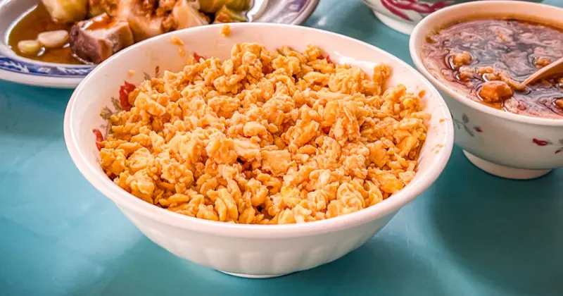 雲林斗六美食推薦！飄香百年老街碗粿銅板價蛋飯碗粿，關東煮湯喝到飽。