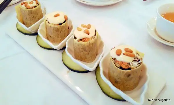 (台北捷運新店線松江南京站周邊美食)「養心茶樓蔬食飲茶」-- 多款港式精緻蔬食料理，創新風味口感引人入勝！　