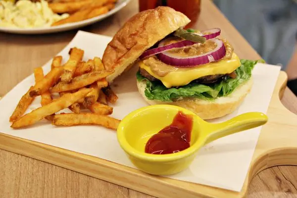 【小咩手作輕食廚房】要低調才吃的到！