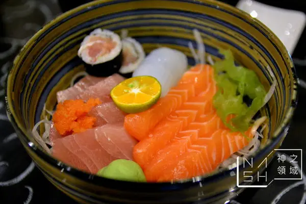 [花蓮食記] Nash 吃 後山日式料理排隊店 賴桑壽司屋