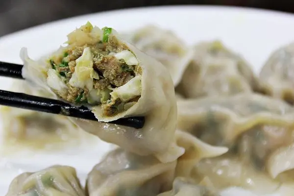 【北一水餃】咖哩味特別但缺口感