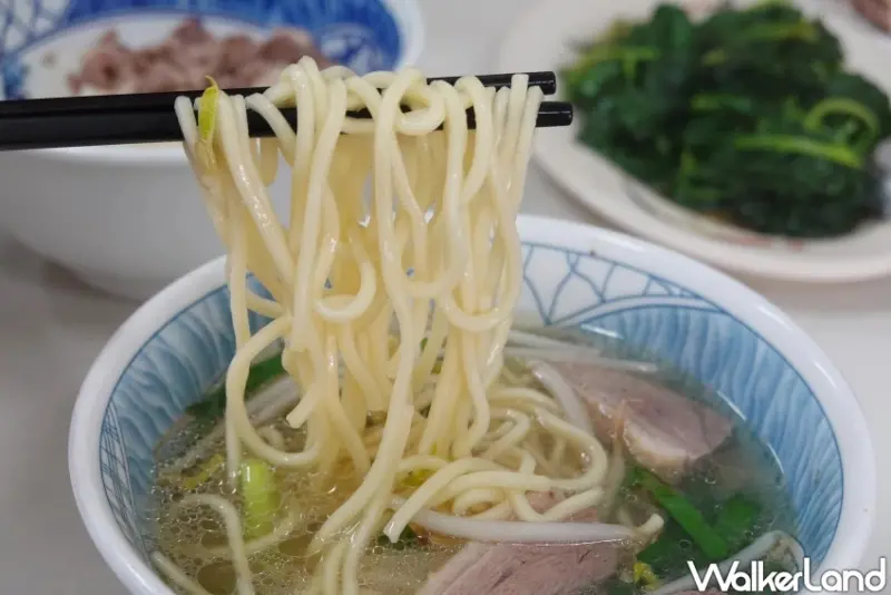 高雄三民區美食推薦！鴨肉和 超人氣鹽水鴨老店，招牌鴨肉飯、鴨米血必點。