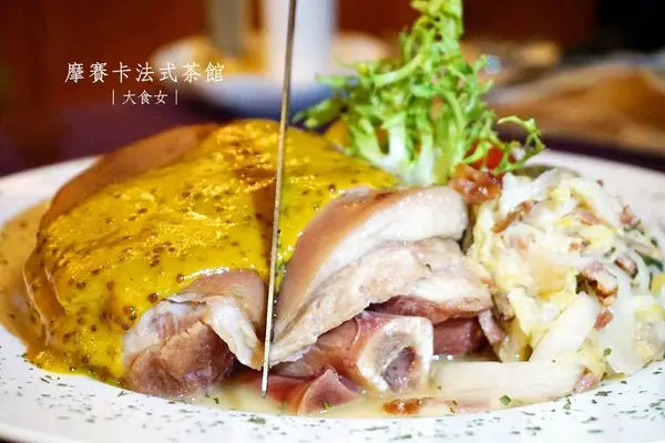 [古亭站美食] 隱身在麗水街的法式茶餐館 ◬Maussac摩賽卡法式茶館❐ 排餐、法式薄餅、輕食、司康、花茶、薰香茶，這裡通通都有！ 古亭站下午茶/東門站下午茶/師大下午茶/永康街下午茶/永康街美食/