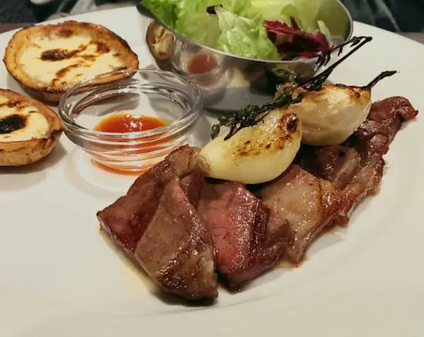 《大安區》瓦法奇朵Waffogato│安格斯燒肉Q彈軟嫩ღ × 排餐精緻水準頗高