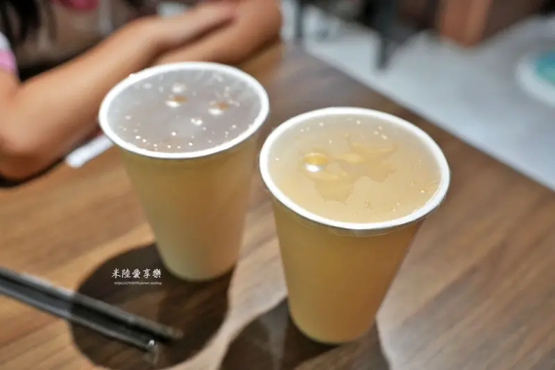 竹北-軟蛋醬蛋包飯專門製作所(竹北店)✓各種醬汁等你來嚐鮮