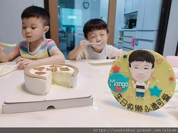 台北客製化蛋糕宅配開箱,超可愛人像造型蛋糕推薦心得分享