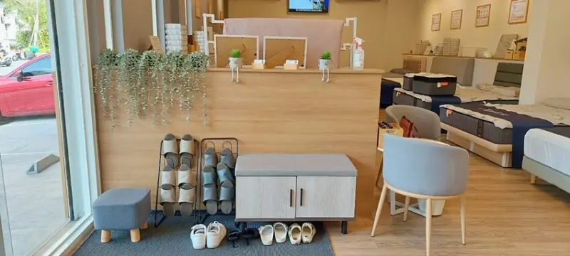 居家生活｜ 橘家床墊oghome 高雄美術館門市，寬大空間展