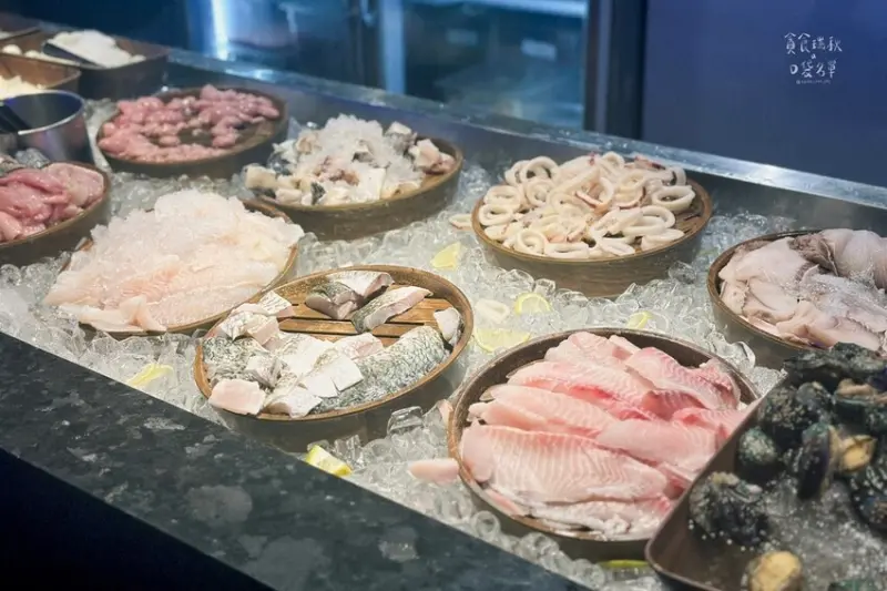 台中東區｜期間限定泰式料理、肉骨茶湯底、M9和牛吃到飽｜饗麻