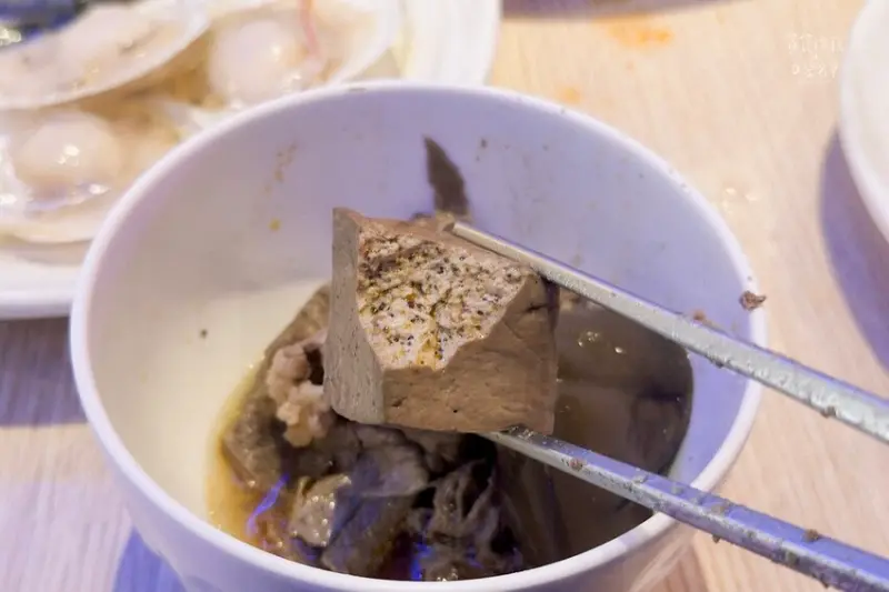 台中東區｜期間限定泰式料理、肉骨茶湯底、M9和牛吃到飽｜饗麻