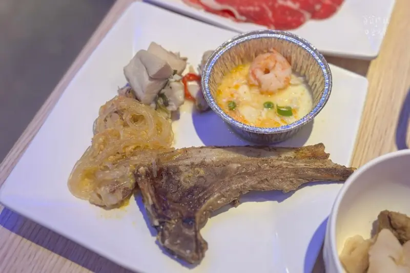 台中東區｜期間限定泰式料理、肉骨茶湯底、M9和牛吃到飽｜饗麻