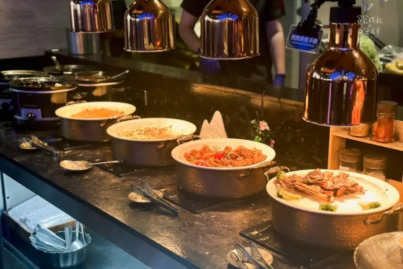 台中東區｜期間限定泰式料理、肉骨茶湯底、M9和牛吃到飽｜饗麻