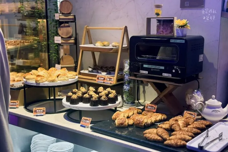 台中東區｜期間限定泰式料理、肉骨茶湯底、M9和牛吃到飽｜饗麻