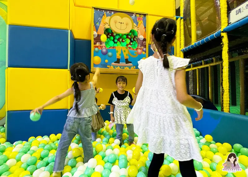 【土城親子館】PaPark爬爬客親子樂園-土城日月光店-彩虹