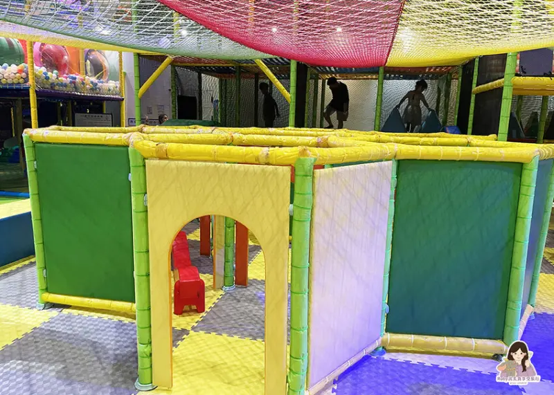 【土城親子館】PaPark爬爬客親子樂園-土城日月光店-彩虹