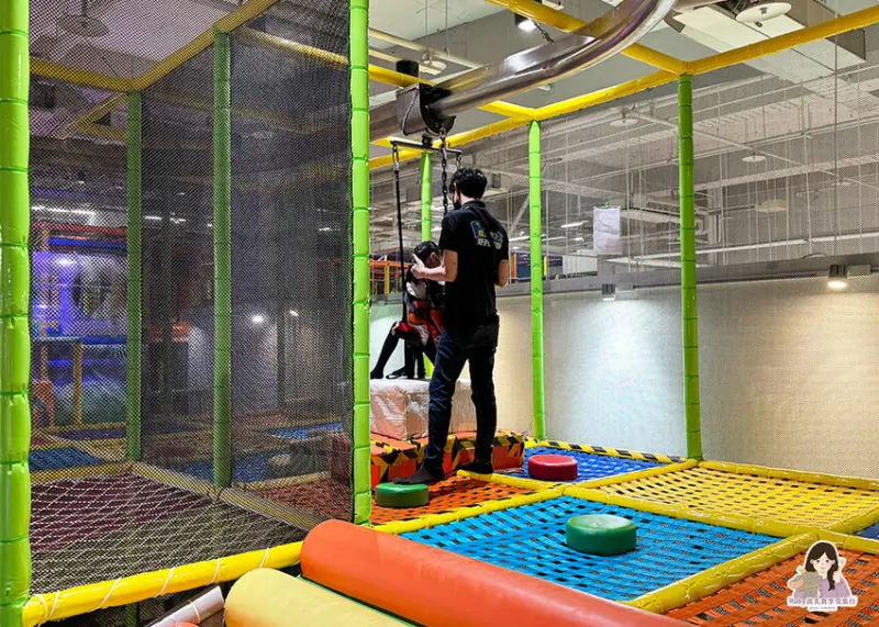 【土城親子館】PaPark爬爬客親子樂園-土城日月光店-彩虹