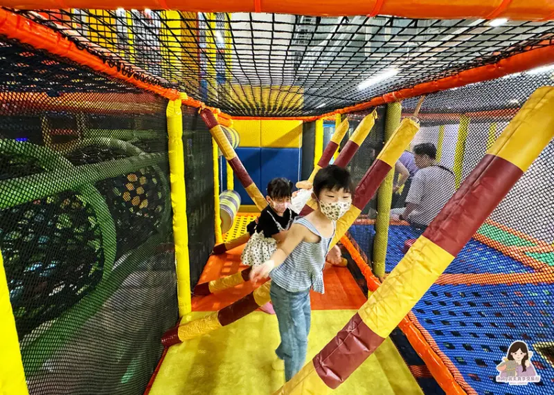 【土城親子館】PaPark爬爬客親子樂園-土城日月光店-彩虹