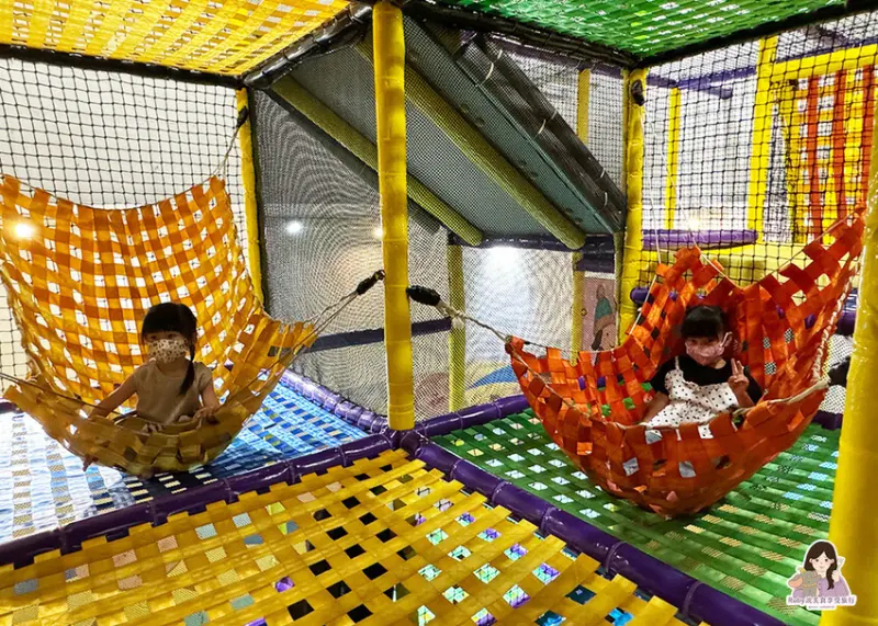【土城親子館】PaPark爬爬客親子樂園-土城日月光店-彩虹