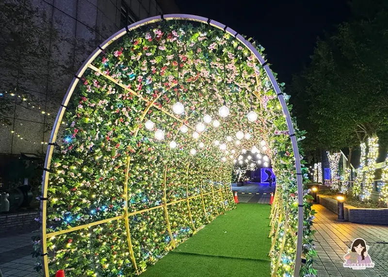 【2024新北歡樂耶誕城】開城前走透透，11月15日點燈開城