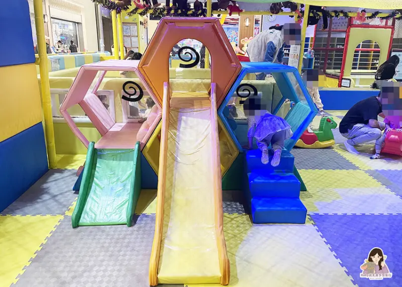 【土城親子館】PaPark爬爬客親子樂園-土城日月光店-彩虹