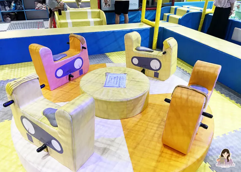 【土城親子館】PaPark爬爬客親子樂園-土城日月光店-彩虹