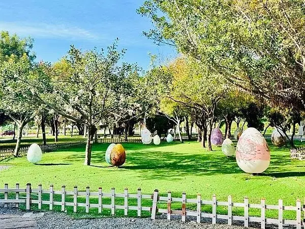 ★台中親子景點推薦★最新特色遊戲場『中央公園--飛行美樂地』