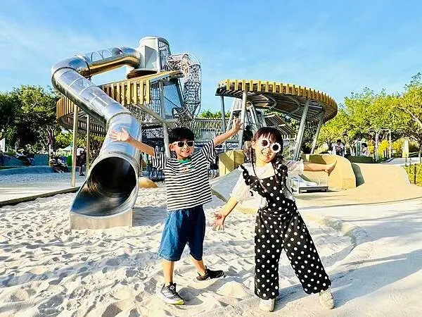 ★台中親子景點推薦★最新特色遊戲場『中央公園--飛行美樂地』