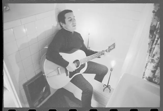 2024年11月15日本週五在台上映的紀錄片電影《保羅 ‧ 賽門：無眠樂章 》( In Restless Dreams: The Music of Paul Simon )will be launching from Nov 15, 2024 in Taiwan onwards.