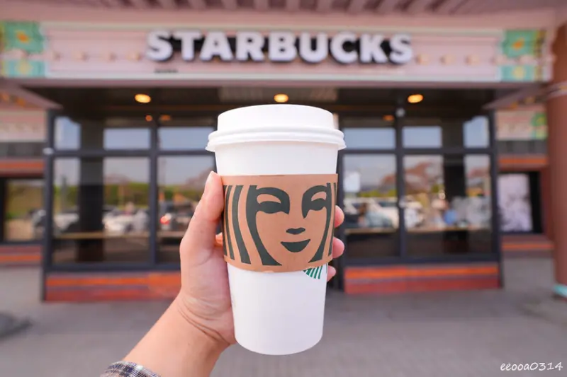 釜山旅遊「校村崔氏古宅」， 韓屋造型星巴克大陵苑店、順遊瞻星