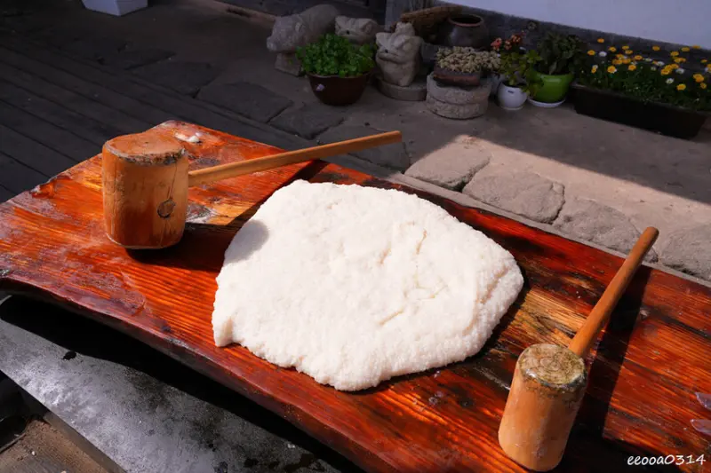 釜山旅遊「校村崔氏古宅」， 韓屋造型星巴克大陵苑店、順遊瞻星