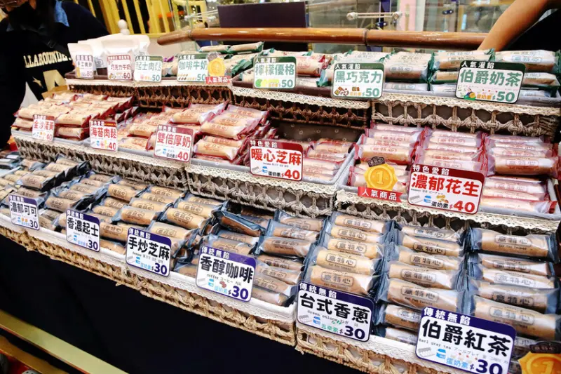 2024年最美室內聖誕裝置藝術在大江購物中心！絕美打卡秘境等