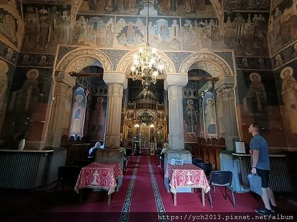 羅馬尼亞雅典娜神廟音樂廳與國立羅馬尼亞藝術博物館周邊