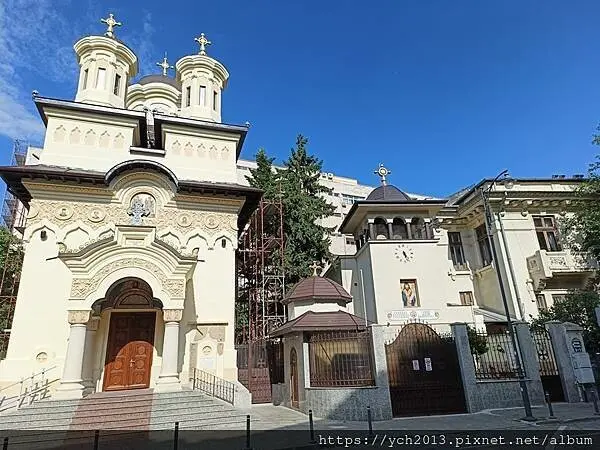 羅馬尼亞雅典娜神廟音樂廳與國立羅馬尼亞藝術博物館周邊