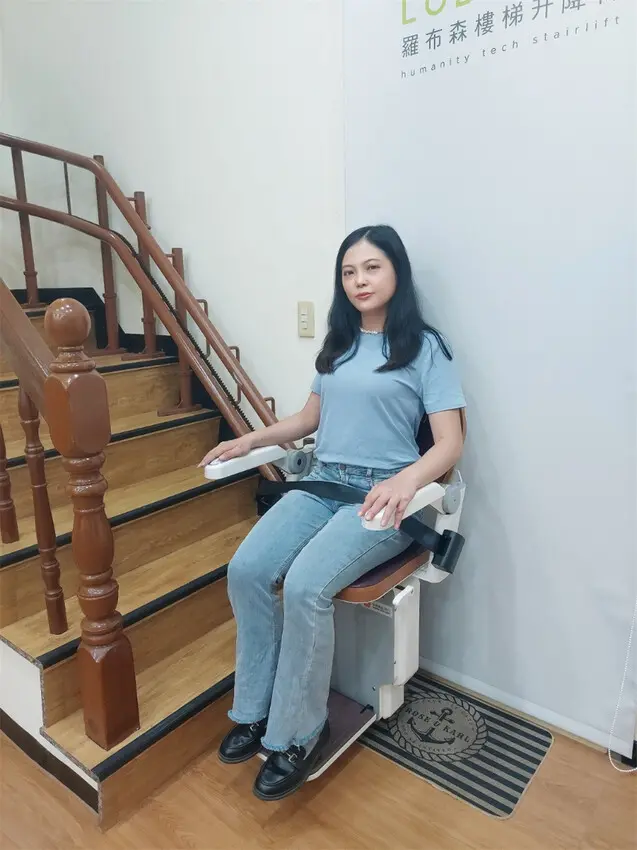 3C｜羅布森樓梯升降椅 MIT精品樓梯升降椅第一品牌上下樓好