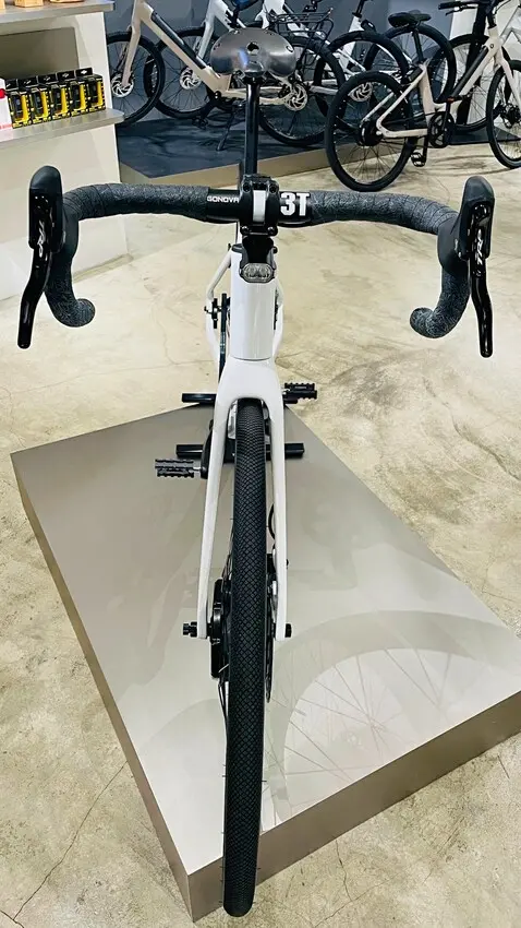 3C｜ 台北大安區EQUICK BIKE旗艦店，與咖啡結合的